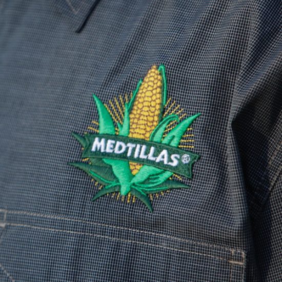 medtillas-button-up-embroidery